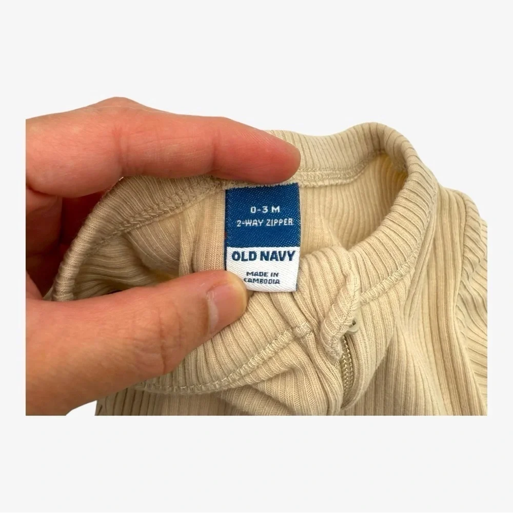 Old Navy Unisex Sleep & Play 2-Way-Zip Footed One-Piece Ribbed Tan